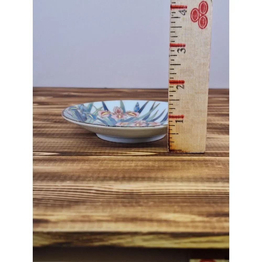 Toyo‎ Shobu Japanese Small Plates Iris Flower preowned 1950s